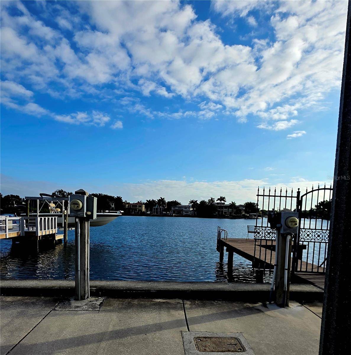 St Petersburg, FL 33704,Address not disclosed