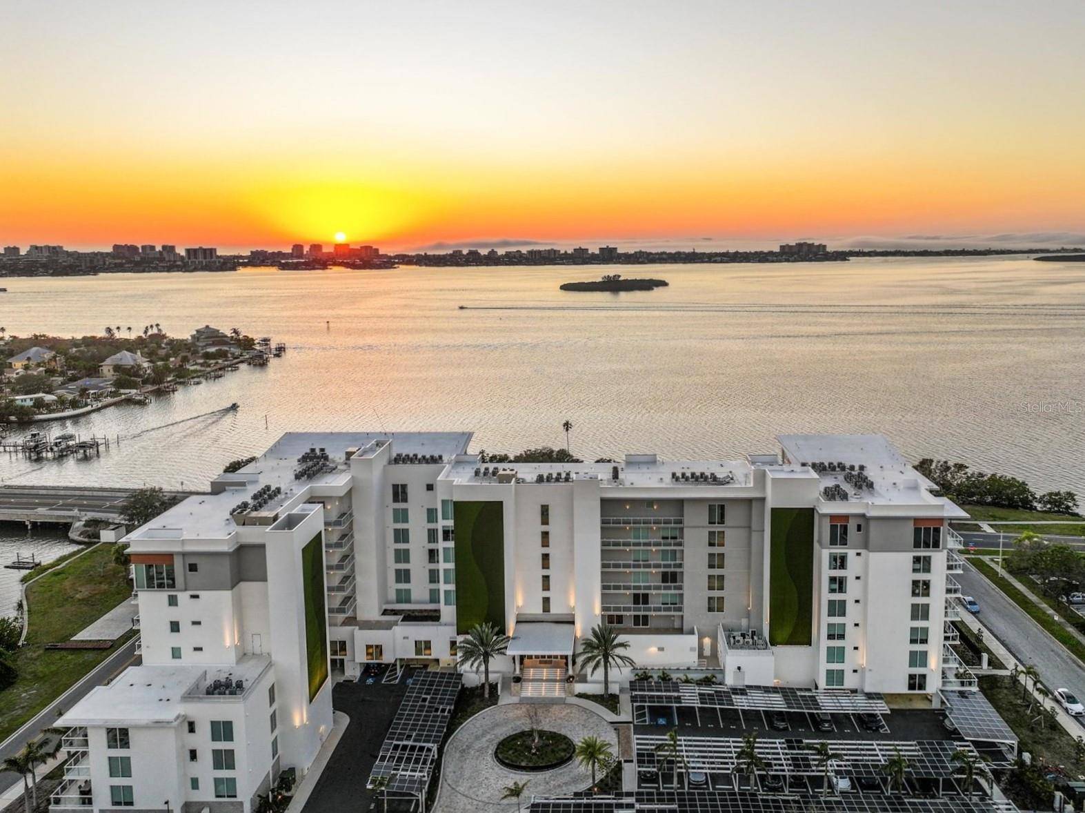 Clearwater, FL 33755,1020 SUNSET POINT RD #609