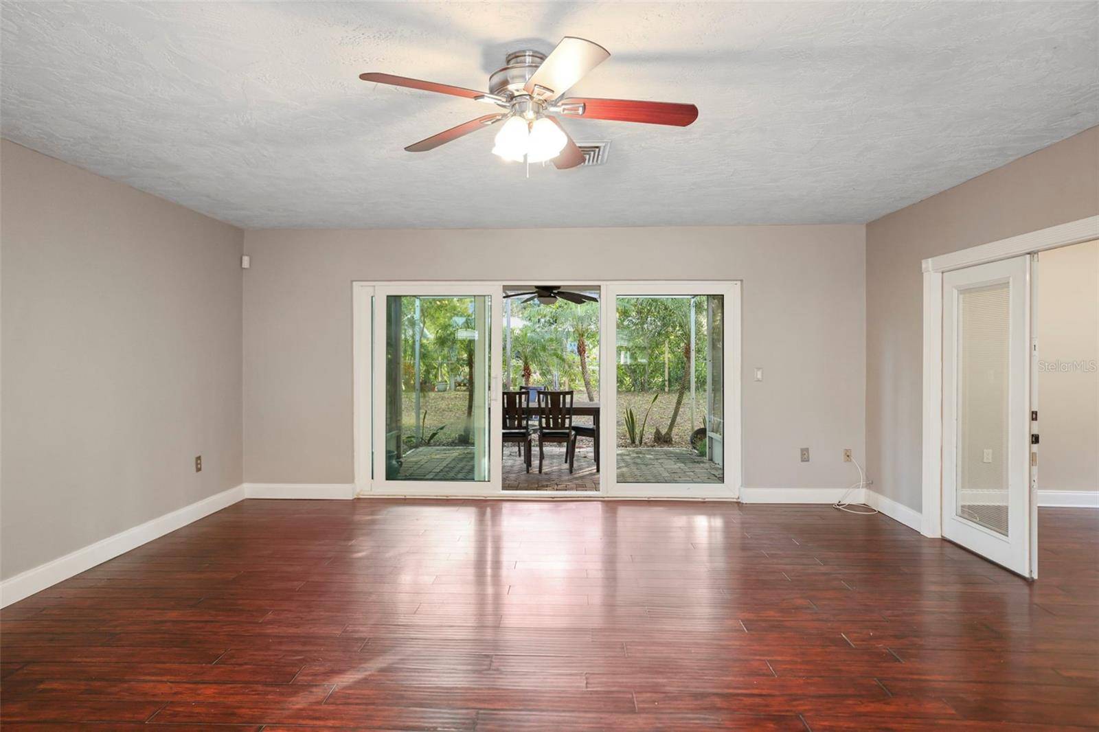 Palm Harbor, FL 34684,310 SCOTT CT