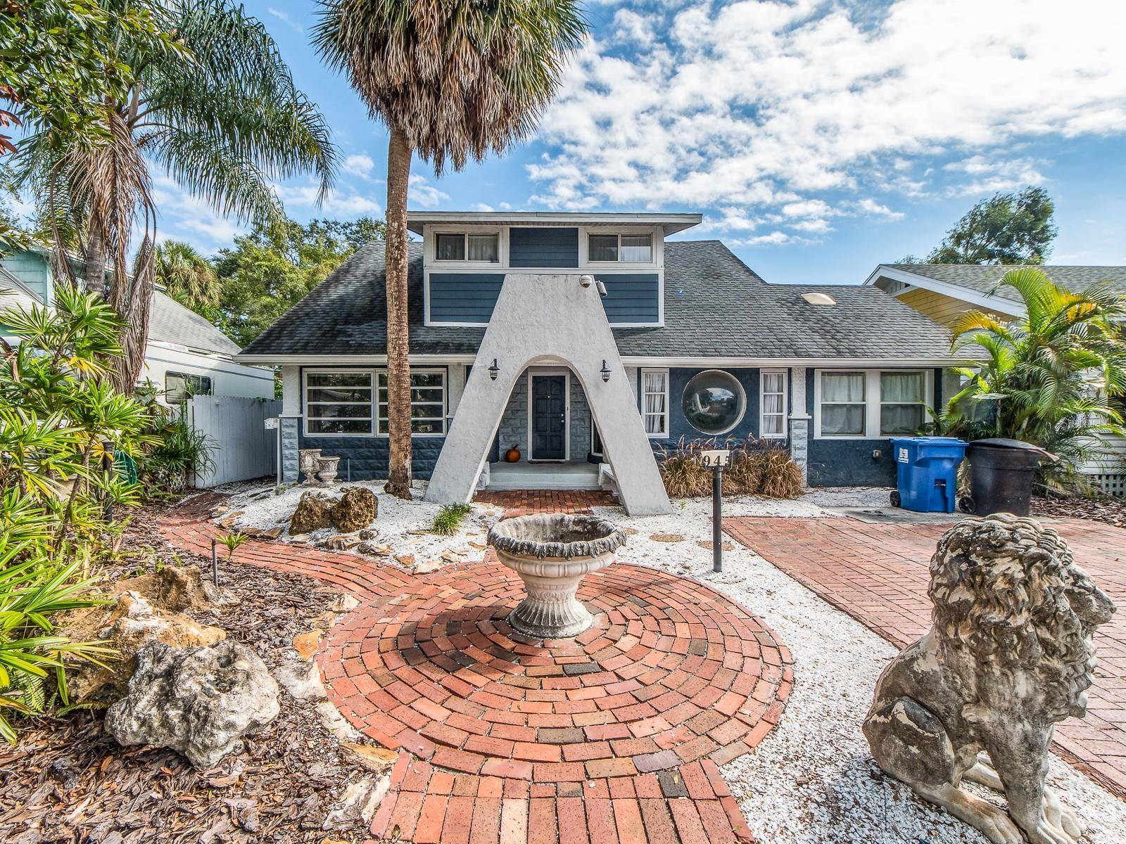 St Petersburg, FL 33705,945 11TH ST N