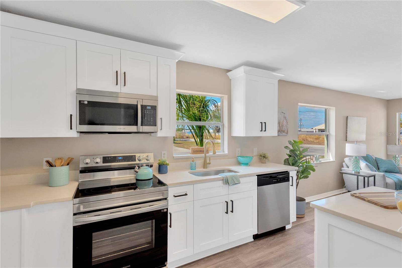 Plant City, FL 33563,1217 W BALL ST