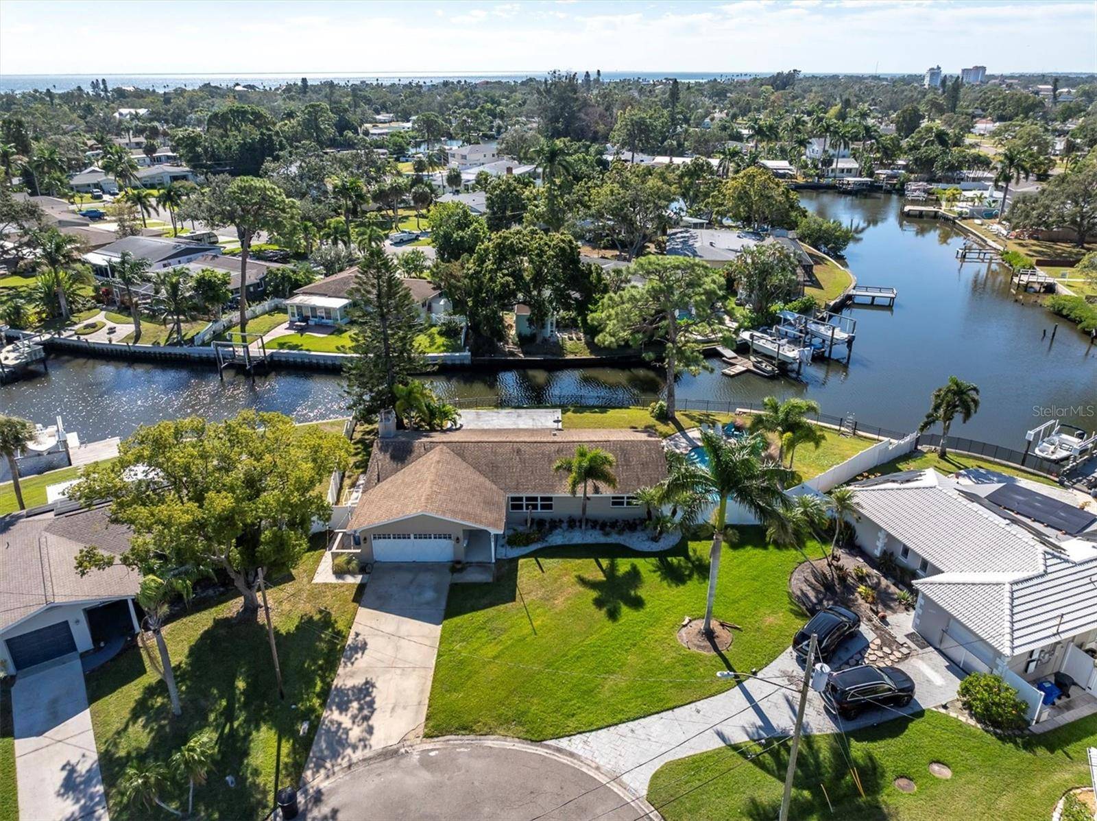 St Petersburg, FL 33703,4812 VENETIAN PL NE