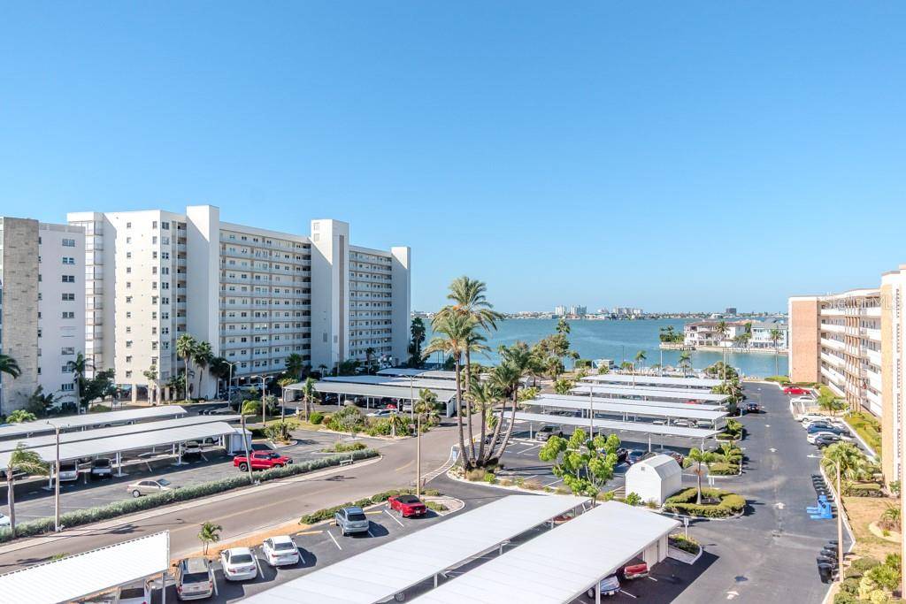 Gulfport, FL 33707,6025 SHORE BLVD S #611