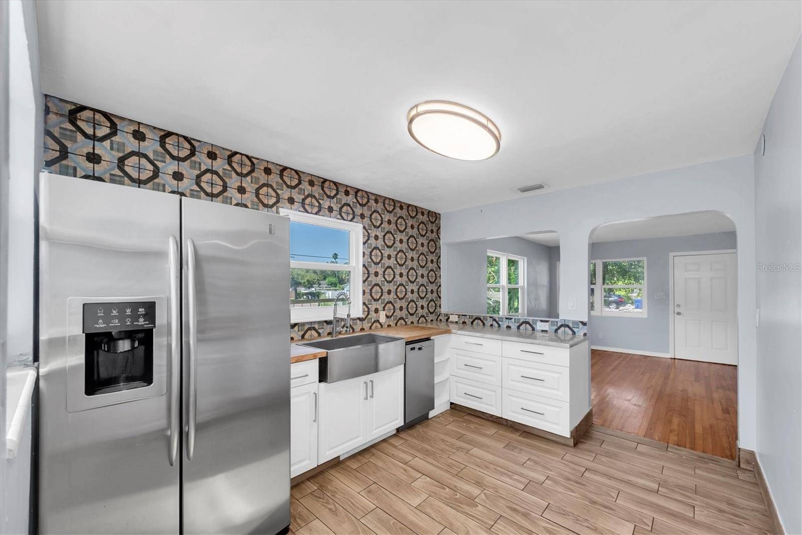 St Petersburg, FL 33713,1101 A 28TH ST N