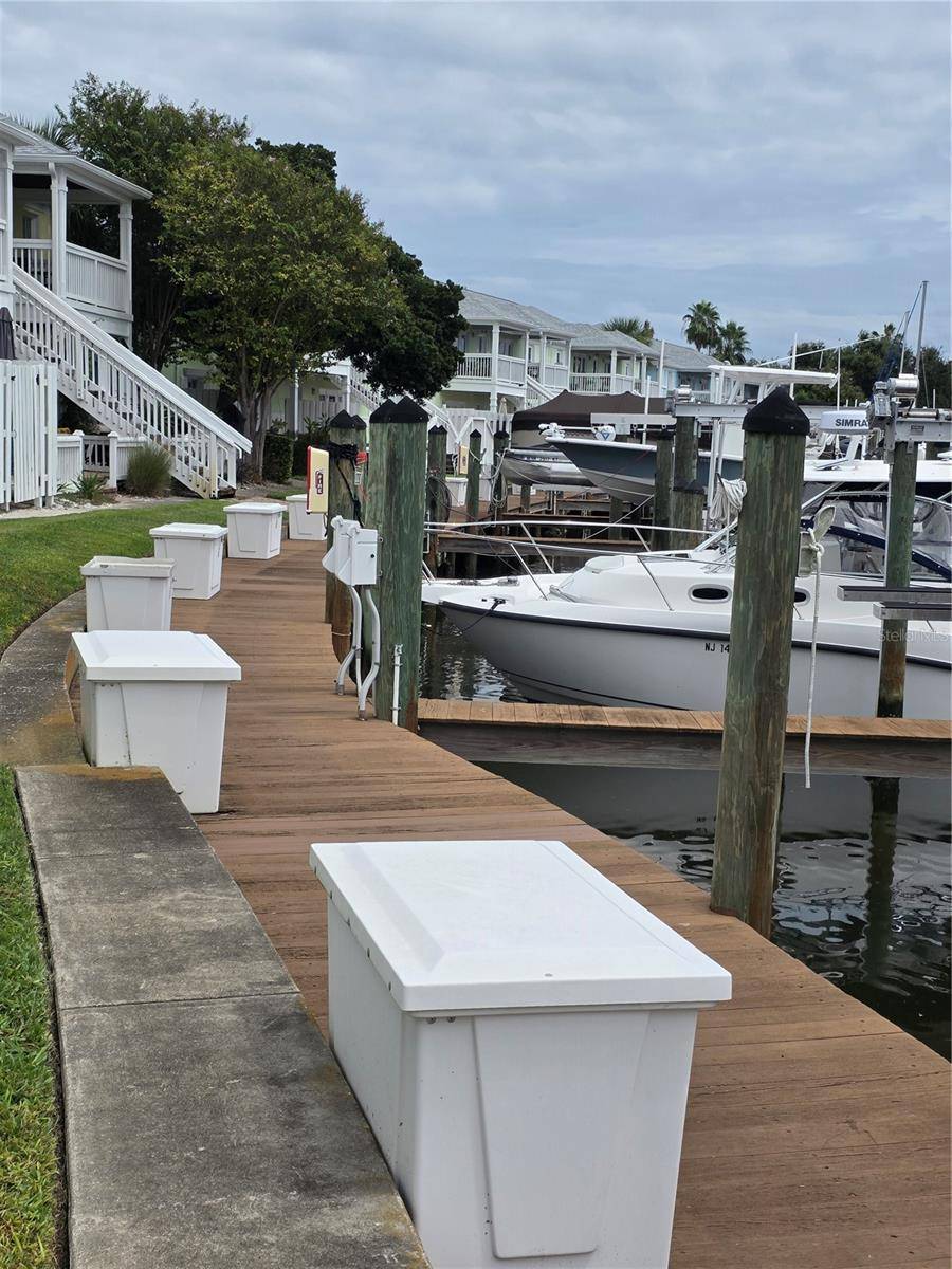 St Petersburg, FL 33705,5011 STARFISH DR SE #21SS