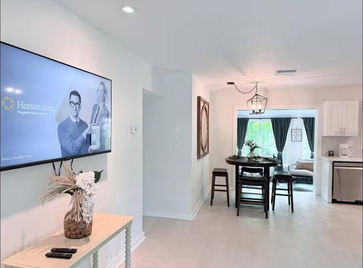 St Petersburg, FL 33703,1558 DELAWARE AVE NE