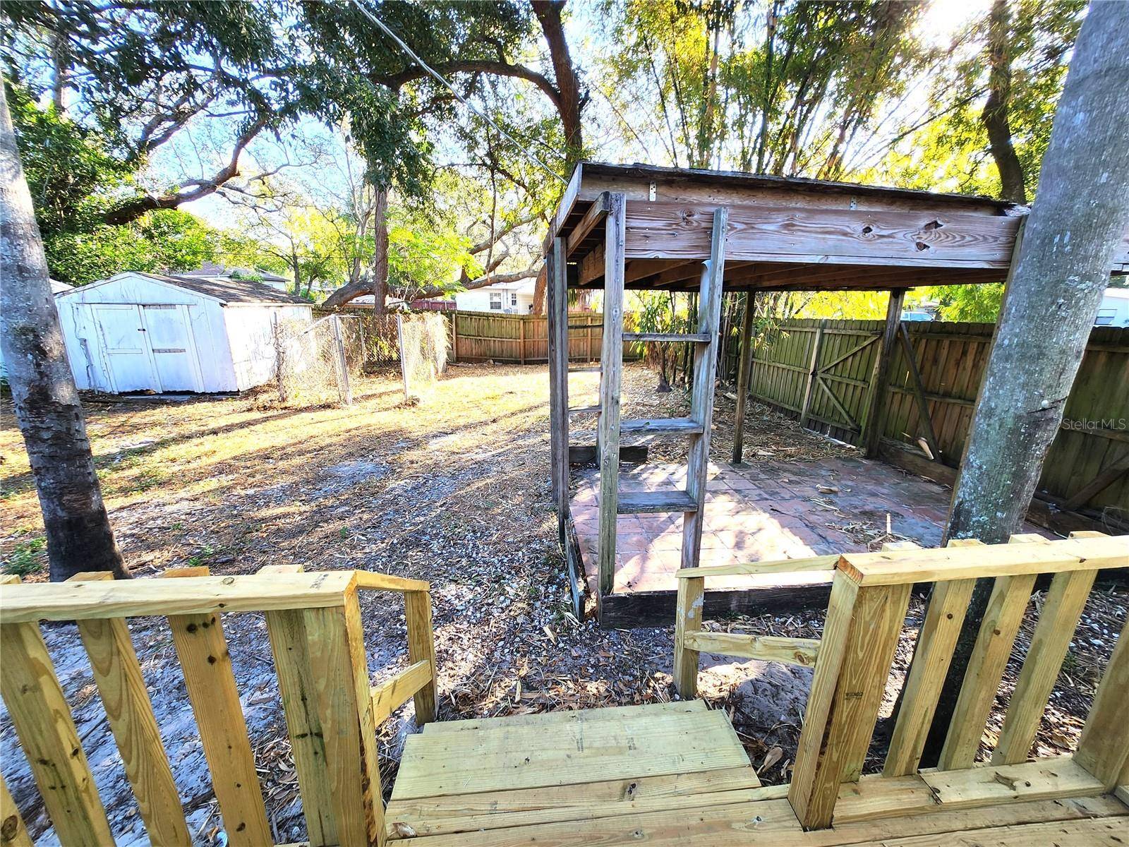 Tampa, FL 33604,803 W SITKA ST