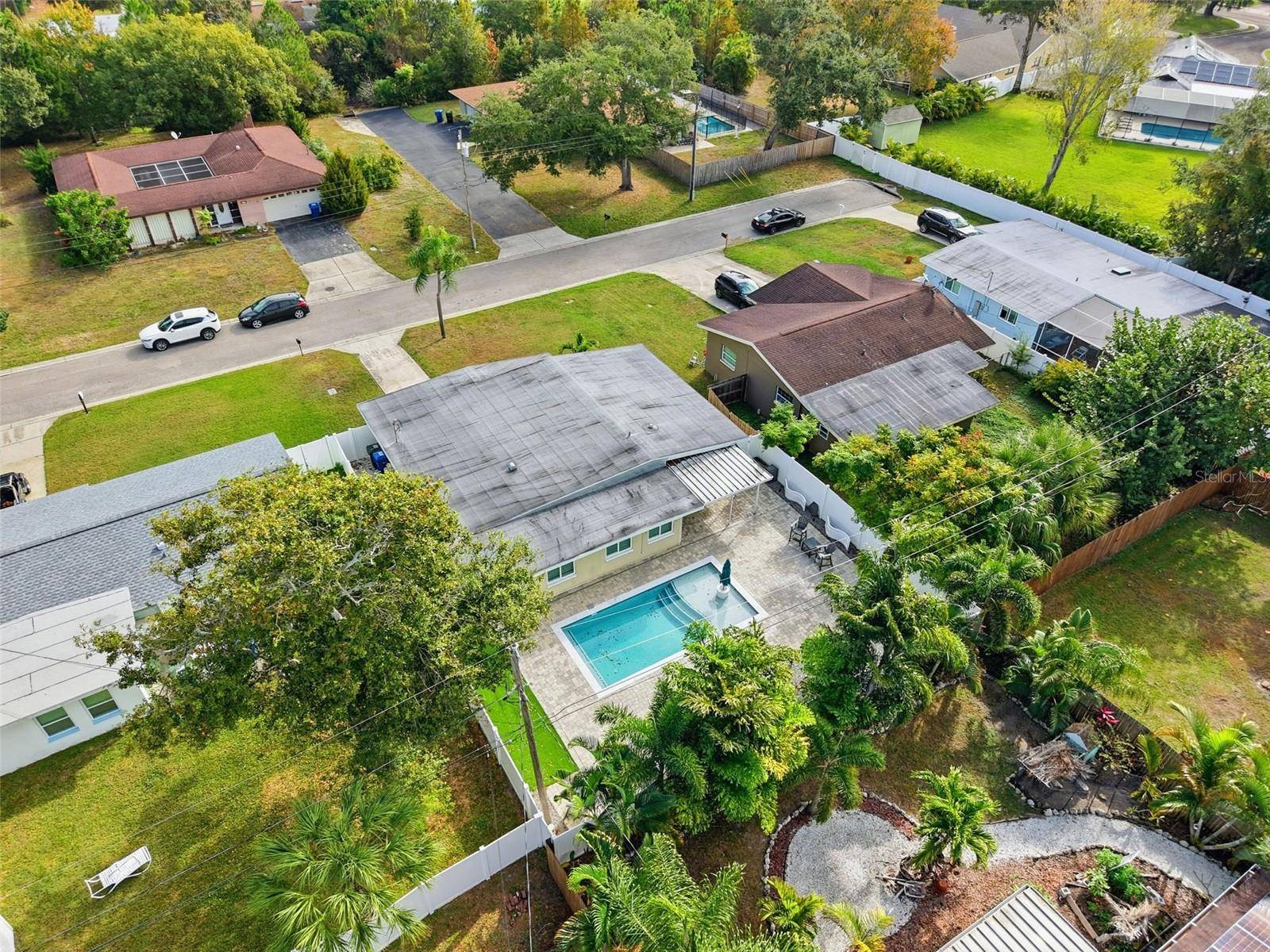 Largo, FL 33770,364 BARLOW LN