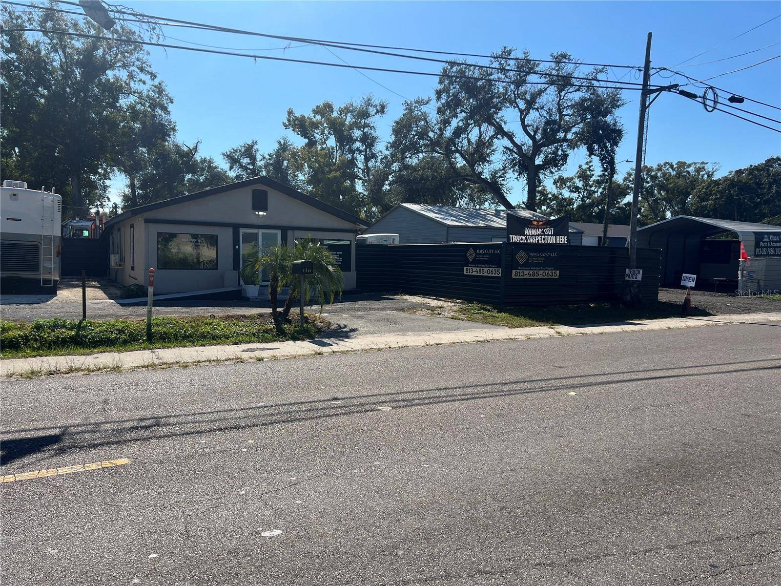 Tampa, FL 33619,5827 E COLUMBUS DR