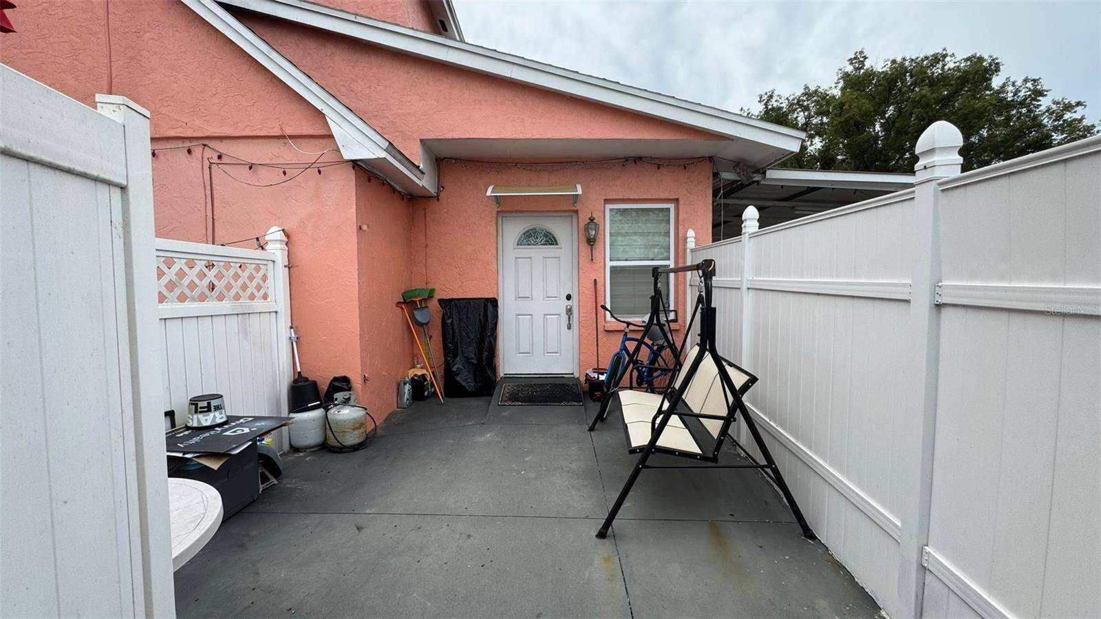 Tampa, FL 33615,8301 LOPEZ DR