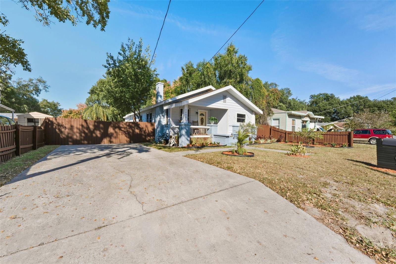 Tampa, FL 33603,1202 E IDA ST