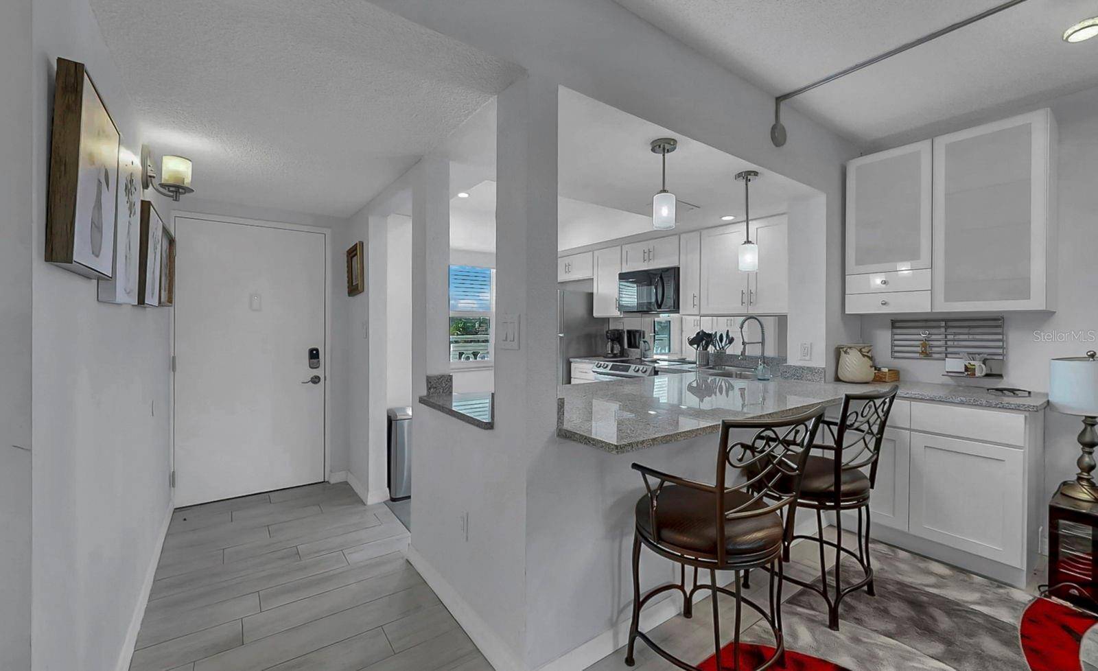 St Petersburg, FL 33710,7321 CENTRAL AVE #307