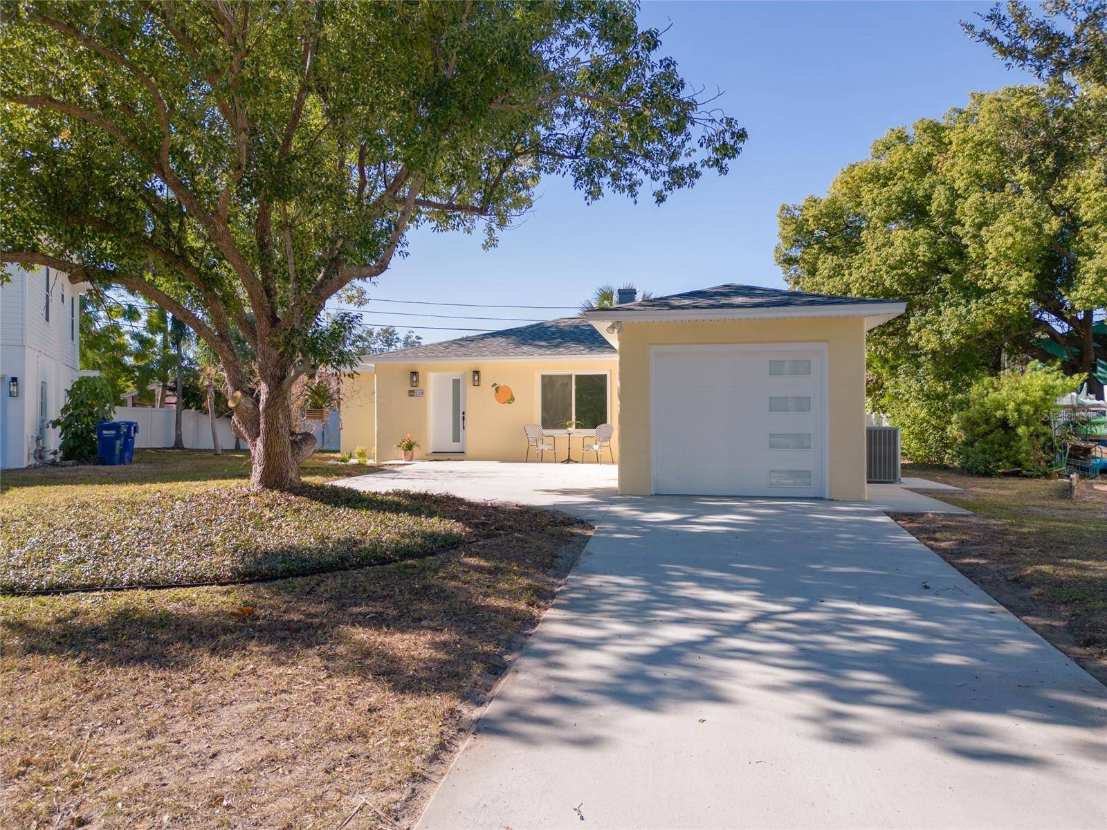 Dunedin, FL 34698,229 LIME CIR S