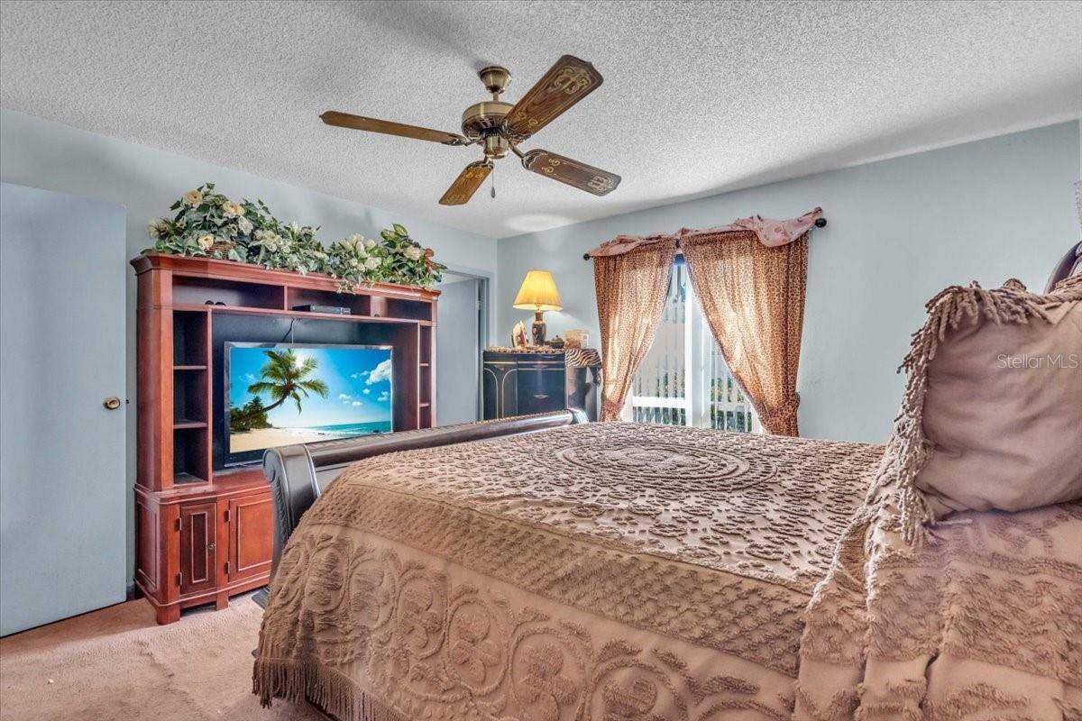 Valrico, FL 33594,1215 EDGERTON DR