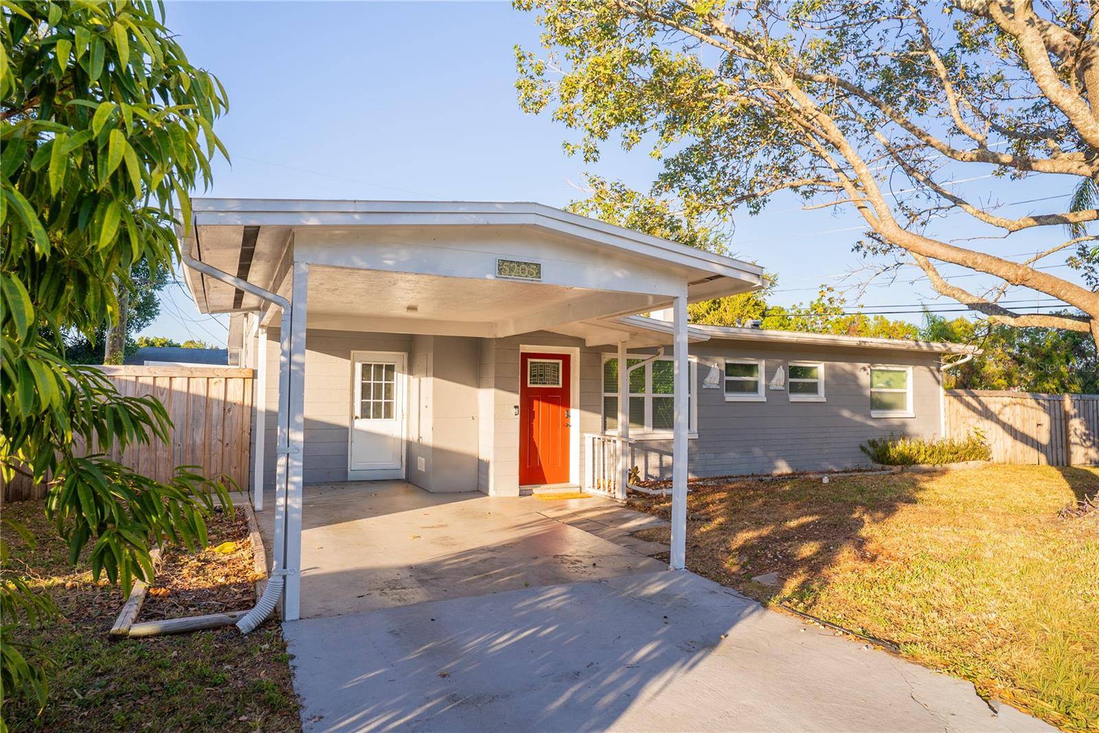 Pinellas Park, FL 33782,5205 98TH TER N