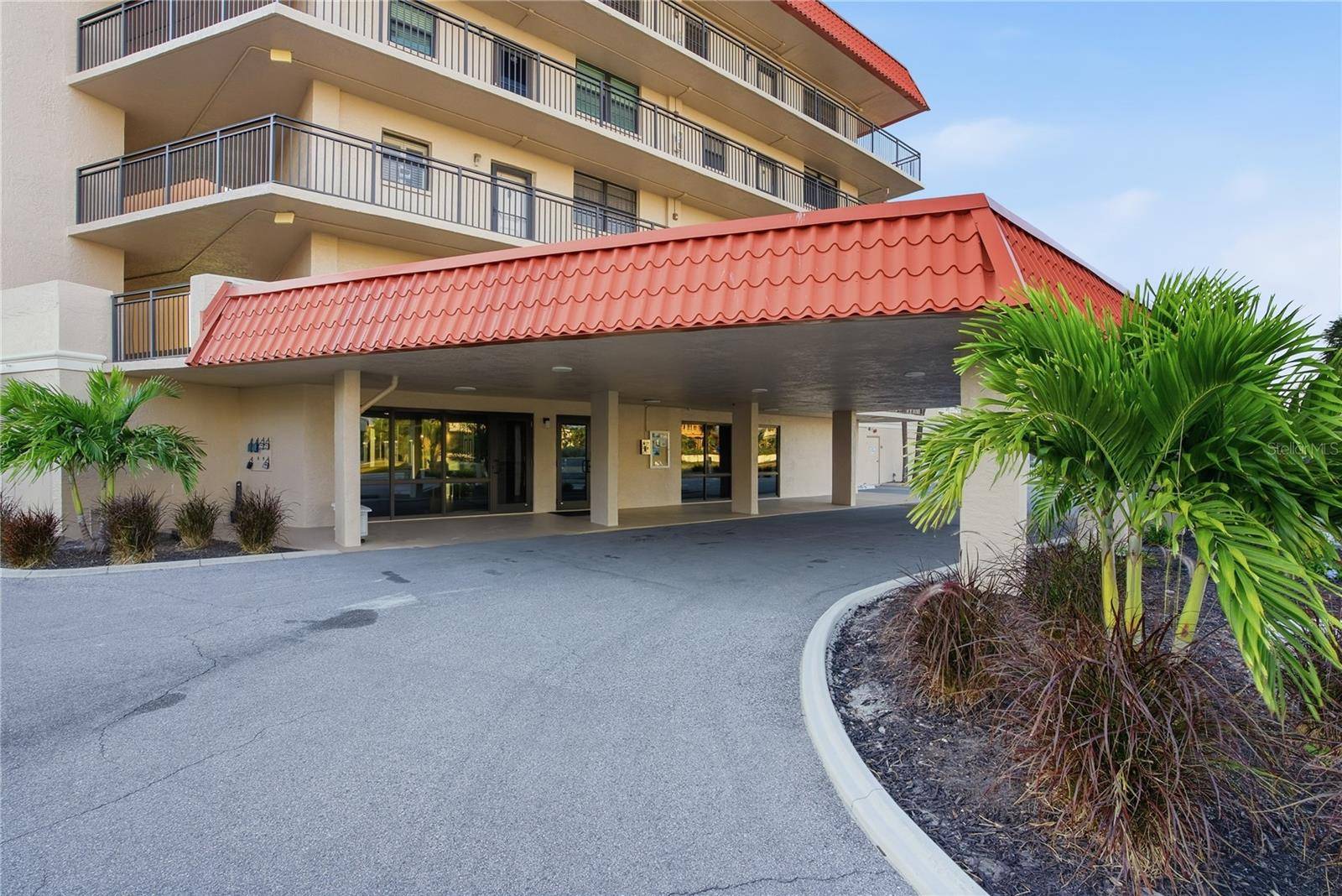 Redington Shores, FL 33708,17580 GULF BLVD #302