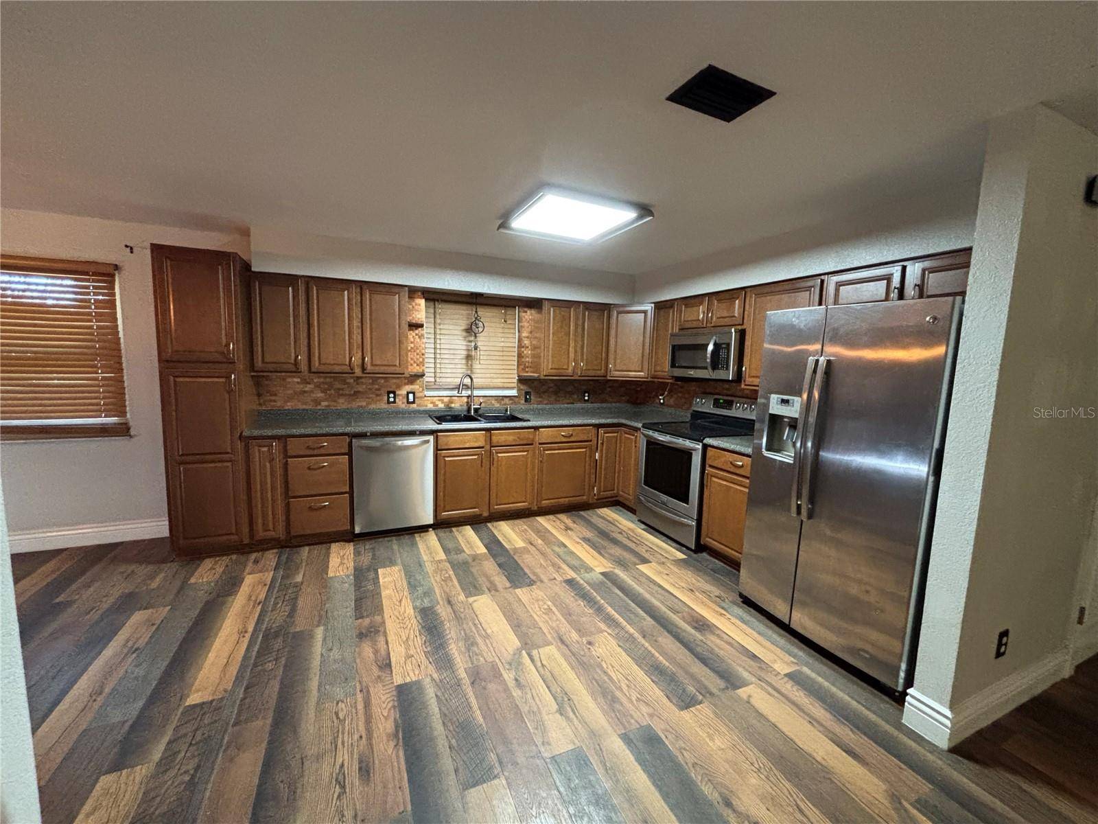 Clearwater, FL 33755,1874 SYLVAN DR