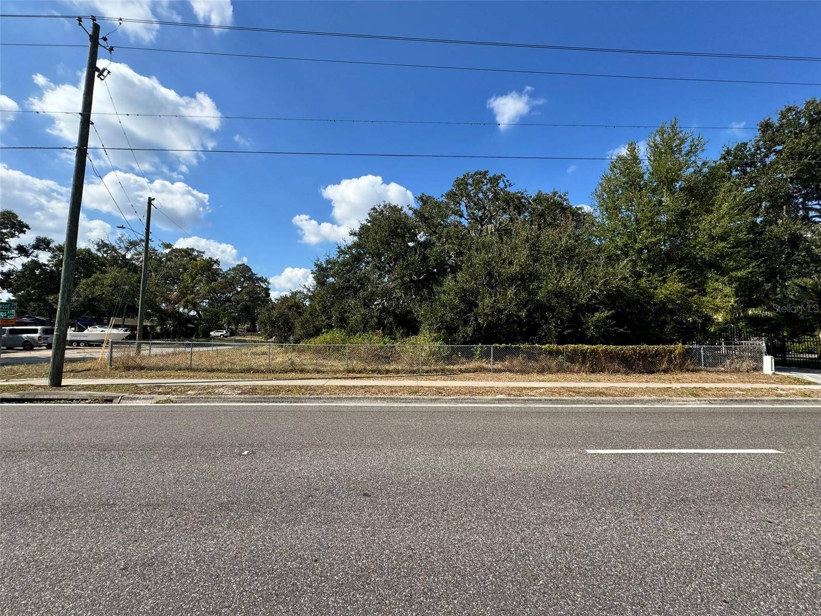 Brandon, FL 33511,702 WESTWOOD DRIVE