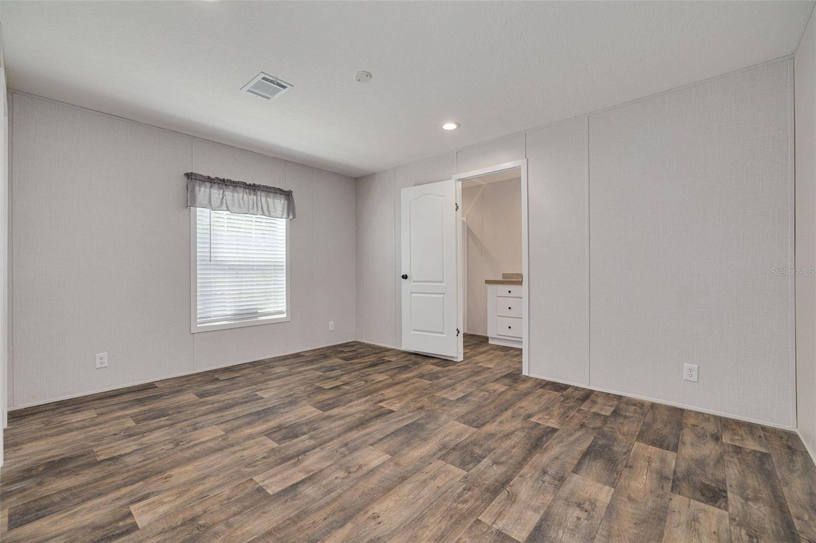 Hudson, FL 34667,10617 DENTON AVE