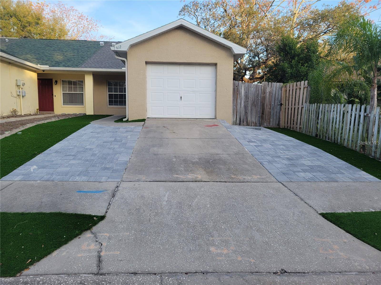 Safety Harbor, FL 34695,612 4TH AVE N