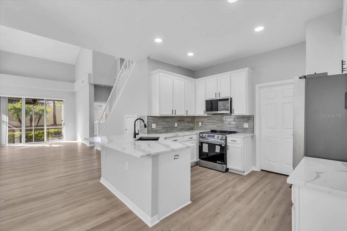 Dunedin, FL 34698,3290 COVERED BRIDGE DR W