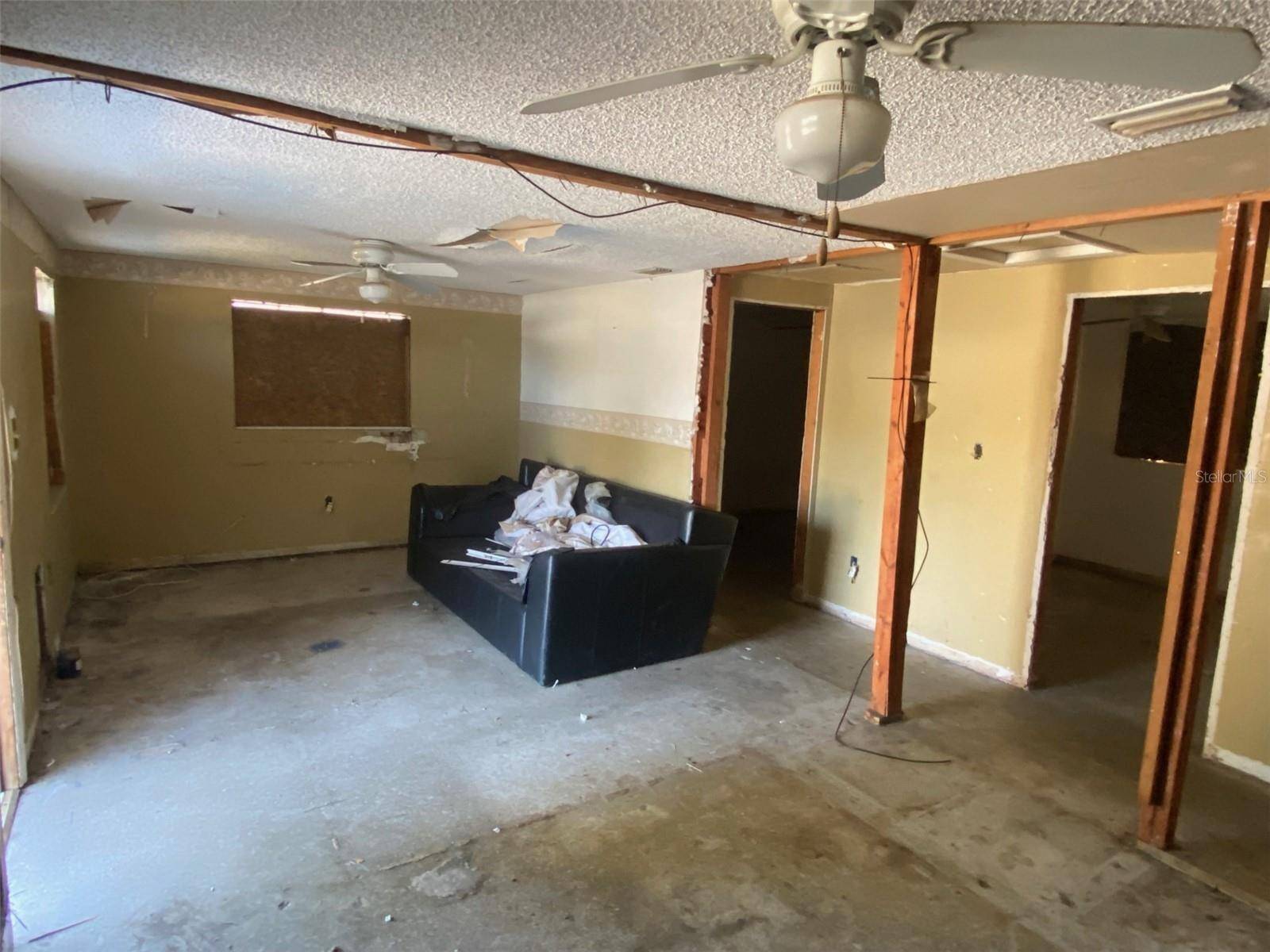 Tampa, FL 33610,4605 JOHN BELL JR DR