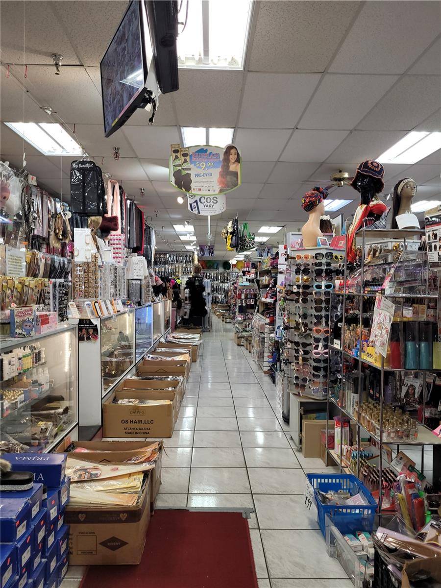 Tampa, FL 33615,0 HILLSBOROUGH AVE