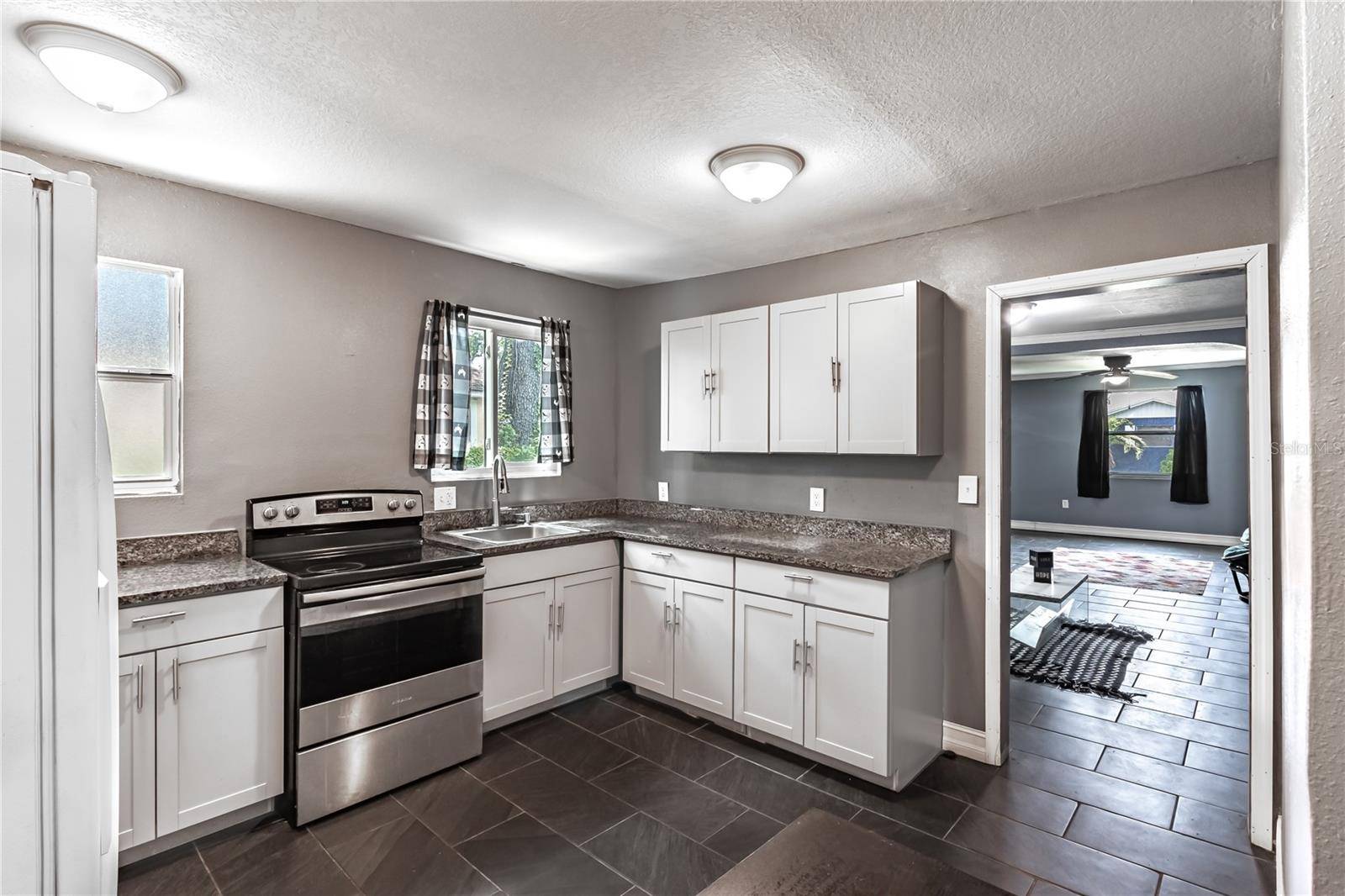 St Petersburg, FL 33705,762 30TH AVE S