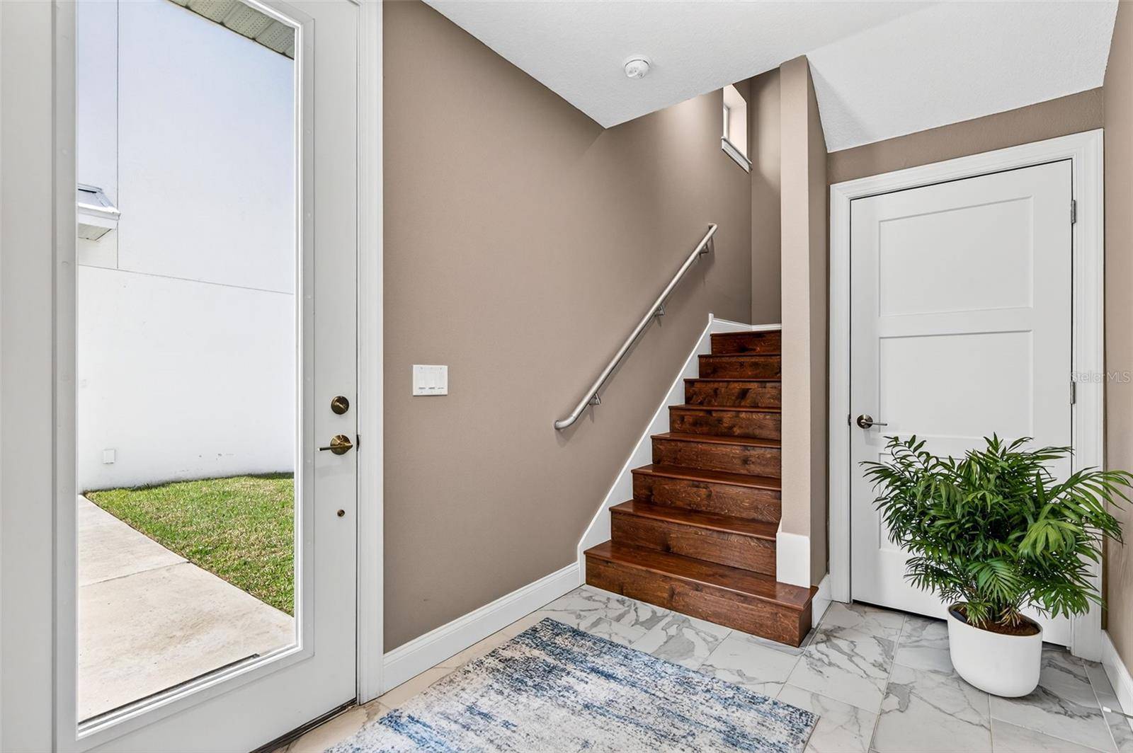 Tampa, FL 33611,4725 LEGACY PARK DR