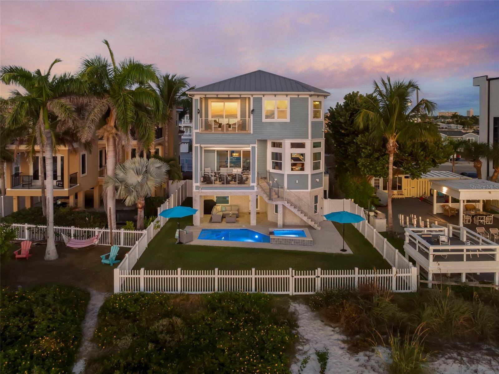 Treasure Island, FL 33706,10042 GULF BLVD