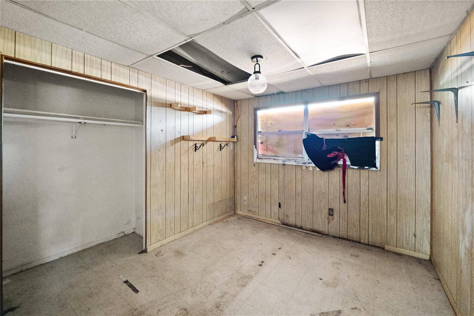 Tampa, FL 33619,1703 WARRINGTON WAY