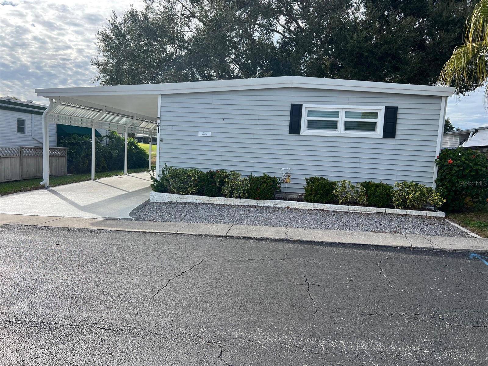 Largo, FL 33770,41 THATCH PALM ST E #41