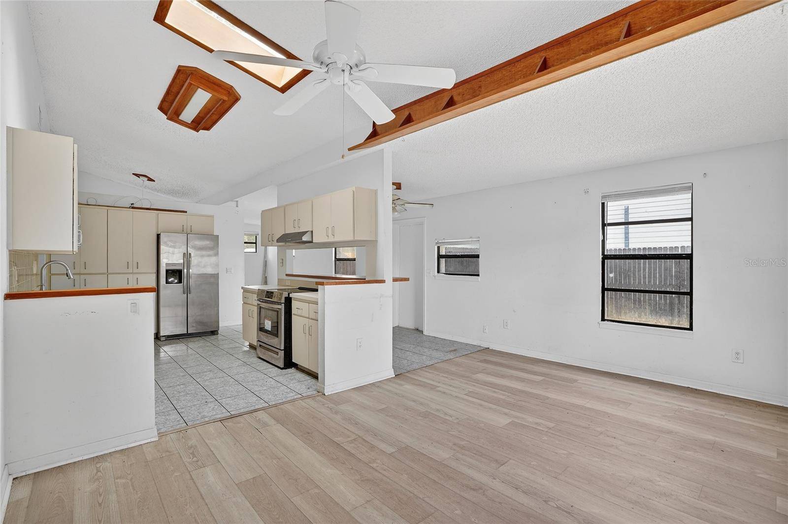 St Petersburg, FL 33714,4320 44TH ST N