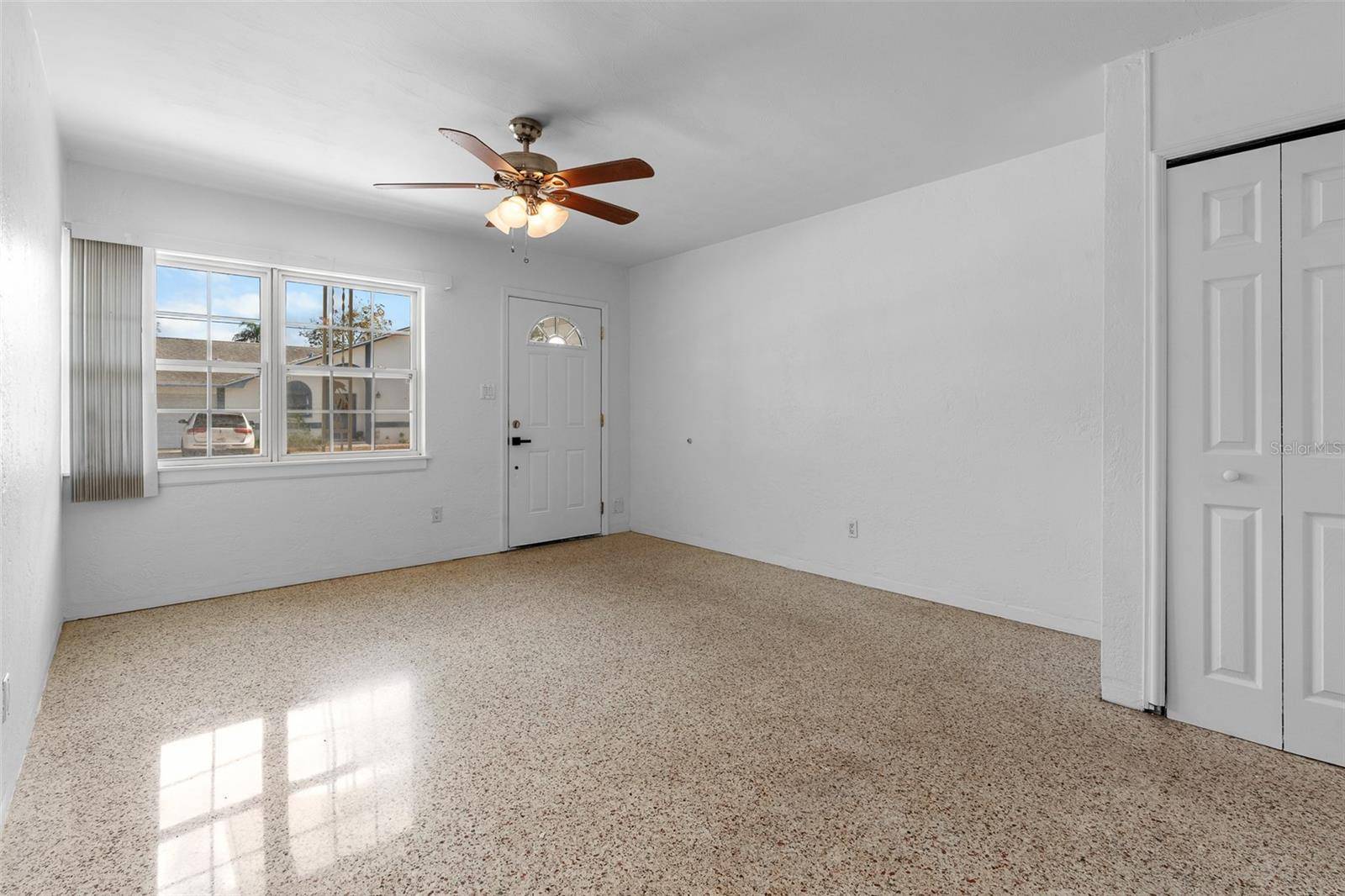 St Petersburg, FL 33713,880 42ND ST N