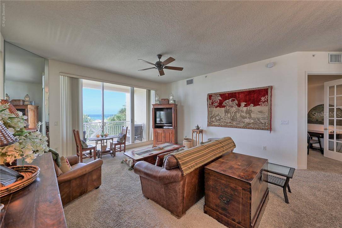 Clearwater Beach, FL 33767,10 PAPAYA ST #305