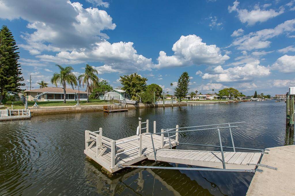 New Port Richey, FL 34652,4215 HEADSAIL DR