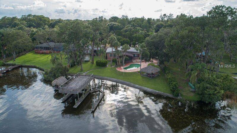 Tarpon Springs, FL 34689,301 LAKEVIEW DR