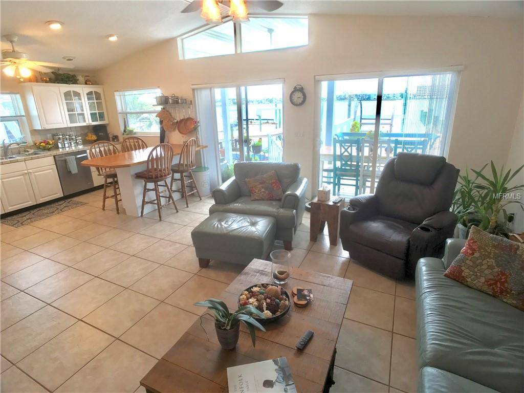 Redington Shores, FL 33708,203 180TH AVE E