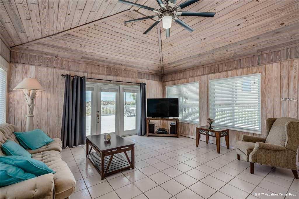 Redington Shores, FL 33708,17822 LEE AVE