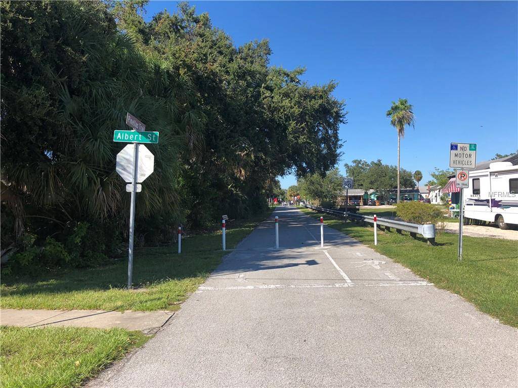 Dunedin, FL 34698,351 ALBERT ST