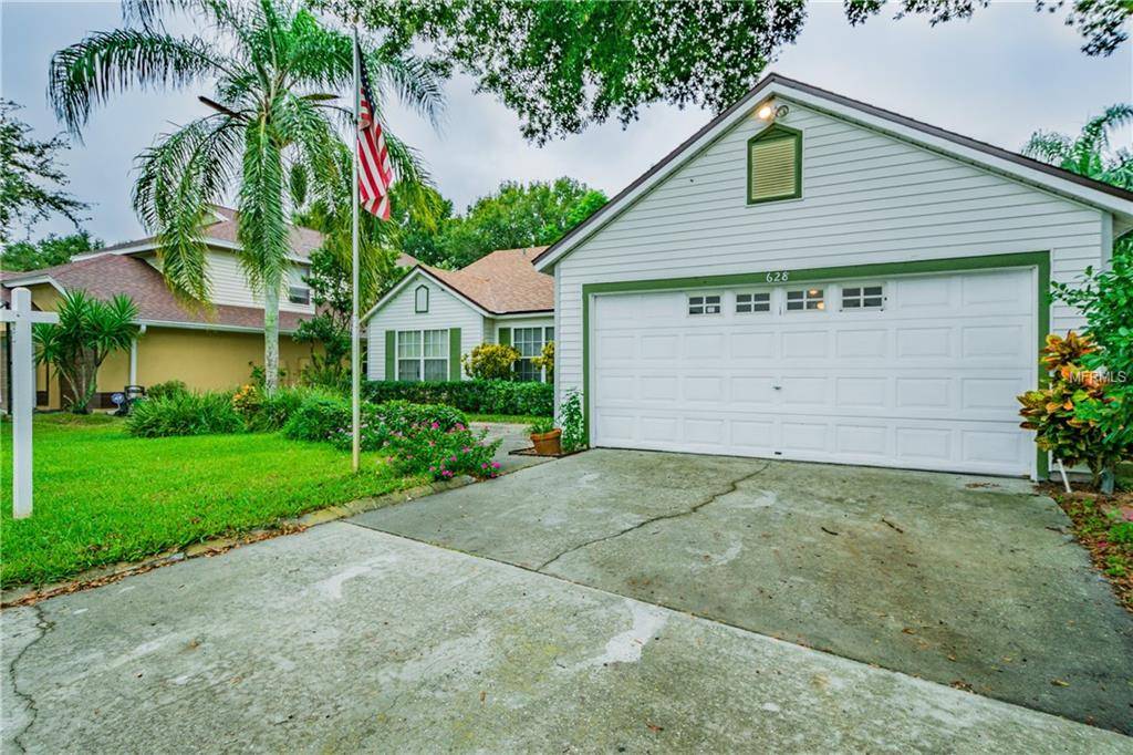 Tarpon Springs, FL 34689,628 BAY COVE DR