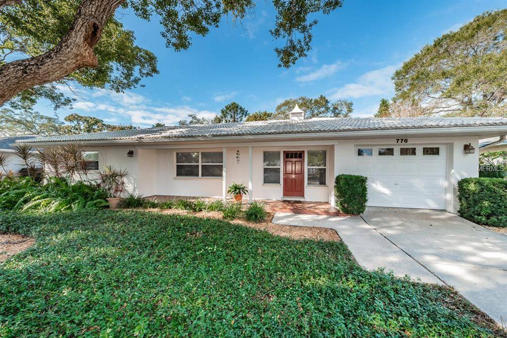 Dunedin, FL 34698,776 MANOR DR W