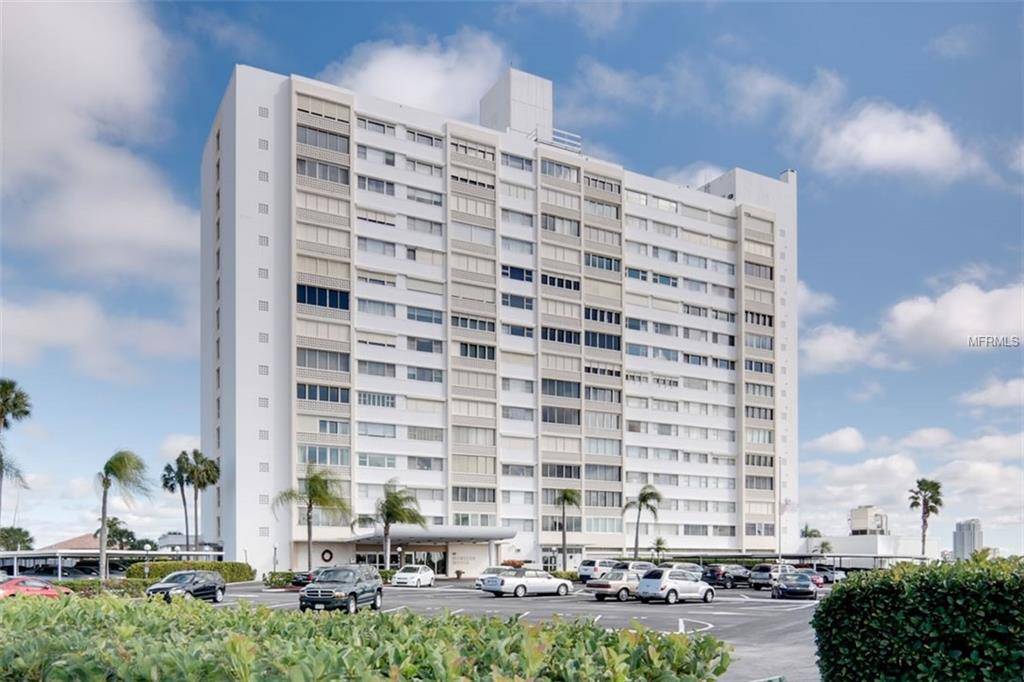 Clearwater Beach, FL 33767,31 ISLAND WAY #204