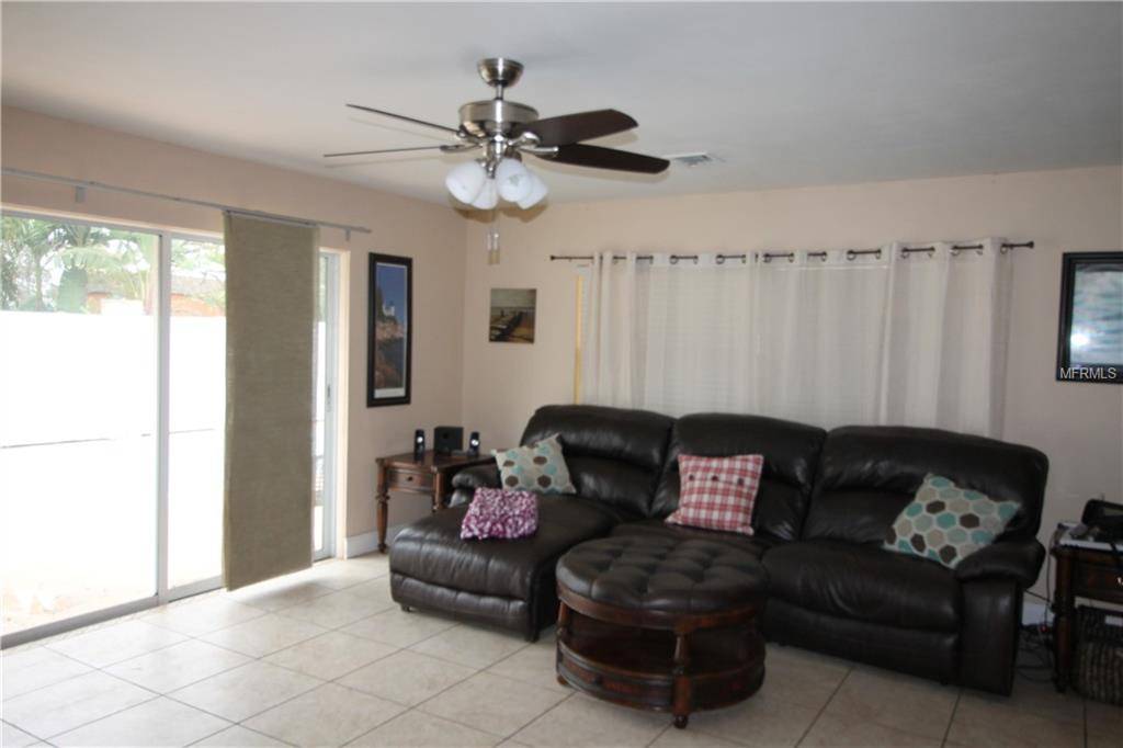 Tarpon Springs, FL 34689,1456 LAKEVIEW DR