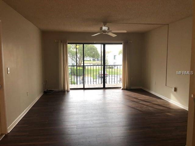 Tarpon Springs, FL 34688,1236 PINE RIDGE CIR W #E2