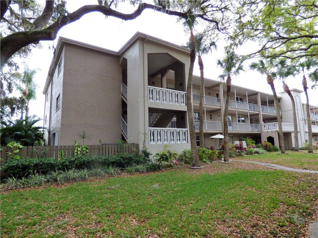 Dunedin, FL 34698,821 PATRICIA AVE #301