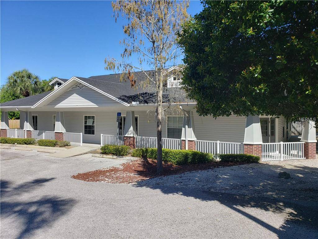 Tarpon Springs, FL 34689,433 E TARPON AVE