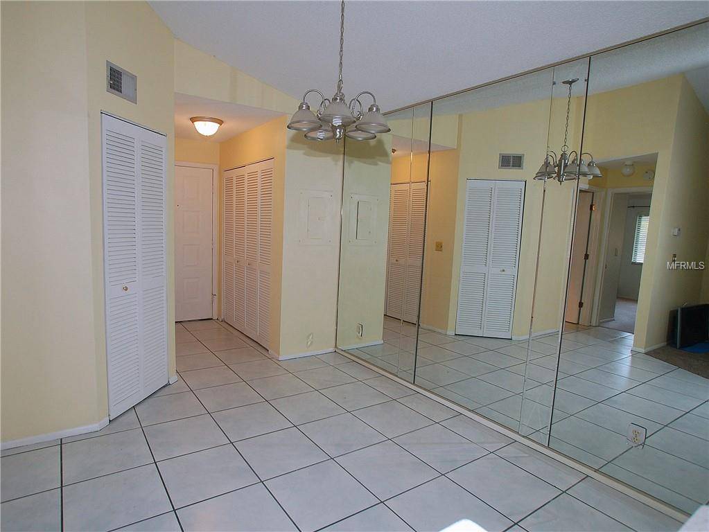 Dunedin, FL 34698,2087 HUNTERS GLEN DR #126