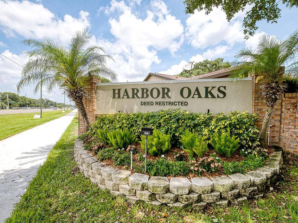 Safety Harbor, FL 34695,13 HARBOR OAKS CIR