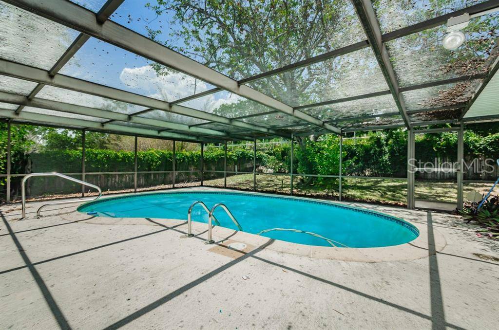 Tarpon Springs, FL 34689,306 LEAFWOOD RD